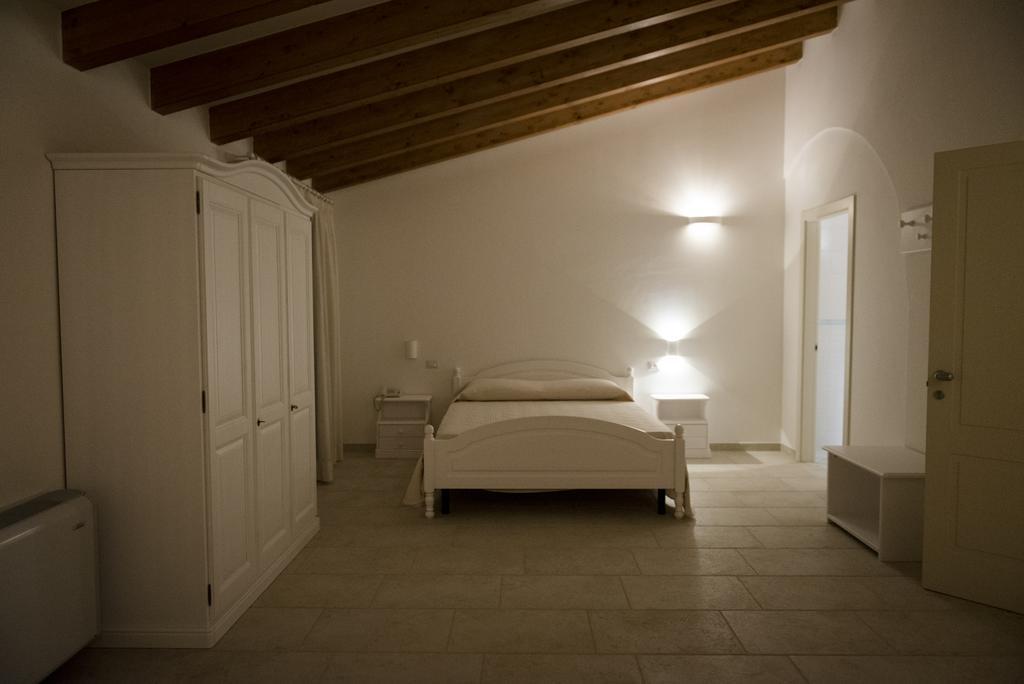 Masseria Martellotta Palagianello Habitación foto